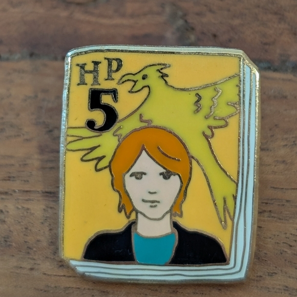 Harry Potter Book Cover Enamel Pins Set - Picture 10 of 15